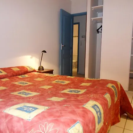 Appotel Voltaire 2* Tours