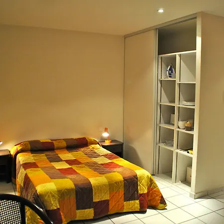 Apart-hotel Appôtel Voltaire 2*
