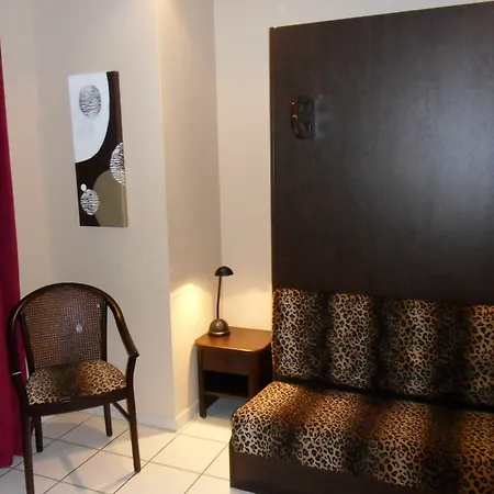 Appotel Voltaire 2* Tours
